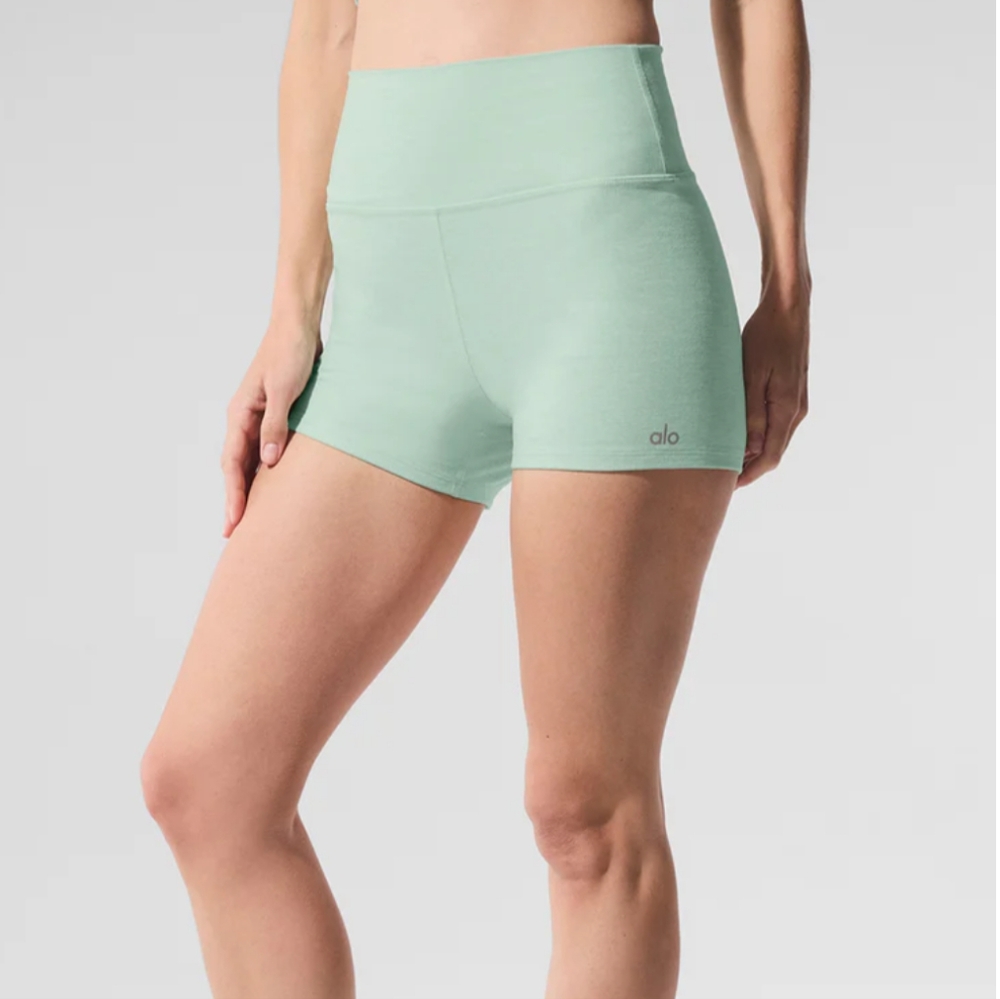 Alo Yoga Alosoft High-Waist Carefree Short Spearmint Heather NWT New S